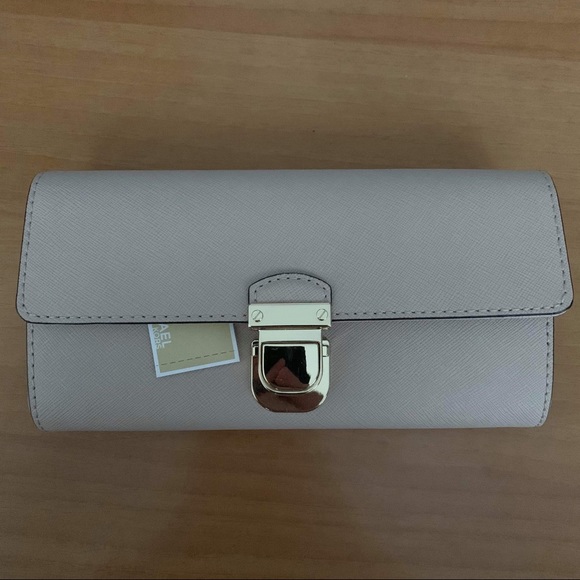 Michael Kors Bridgette Flap Wallet Leather Continental  Michael Kors Wallet - Bridgette
